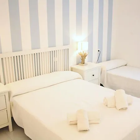 Meritxell Seafront Holiday home *