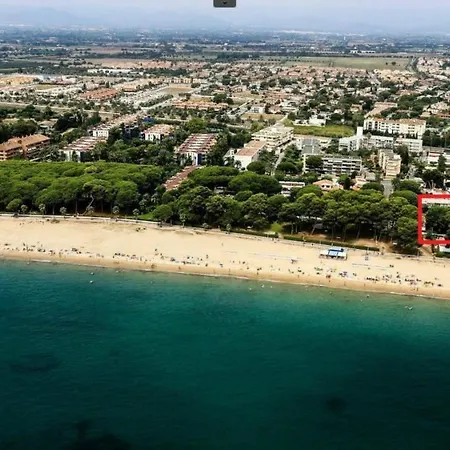 Meritxell Seafront Holiday home